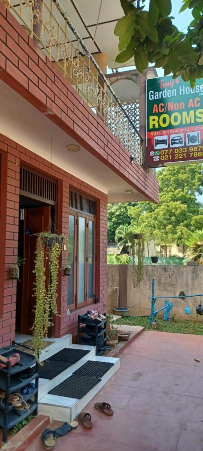 Tony'S Garden House Back Packers Inn 贾夫纳 外观 照片