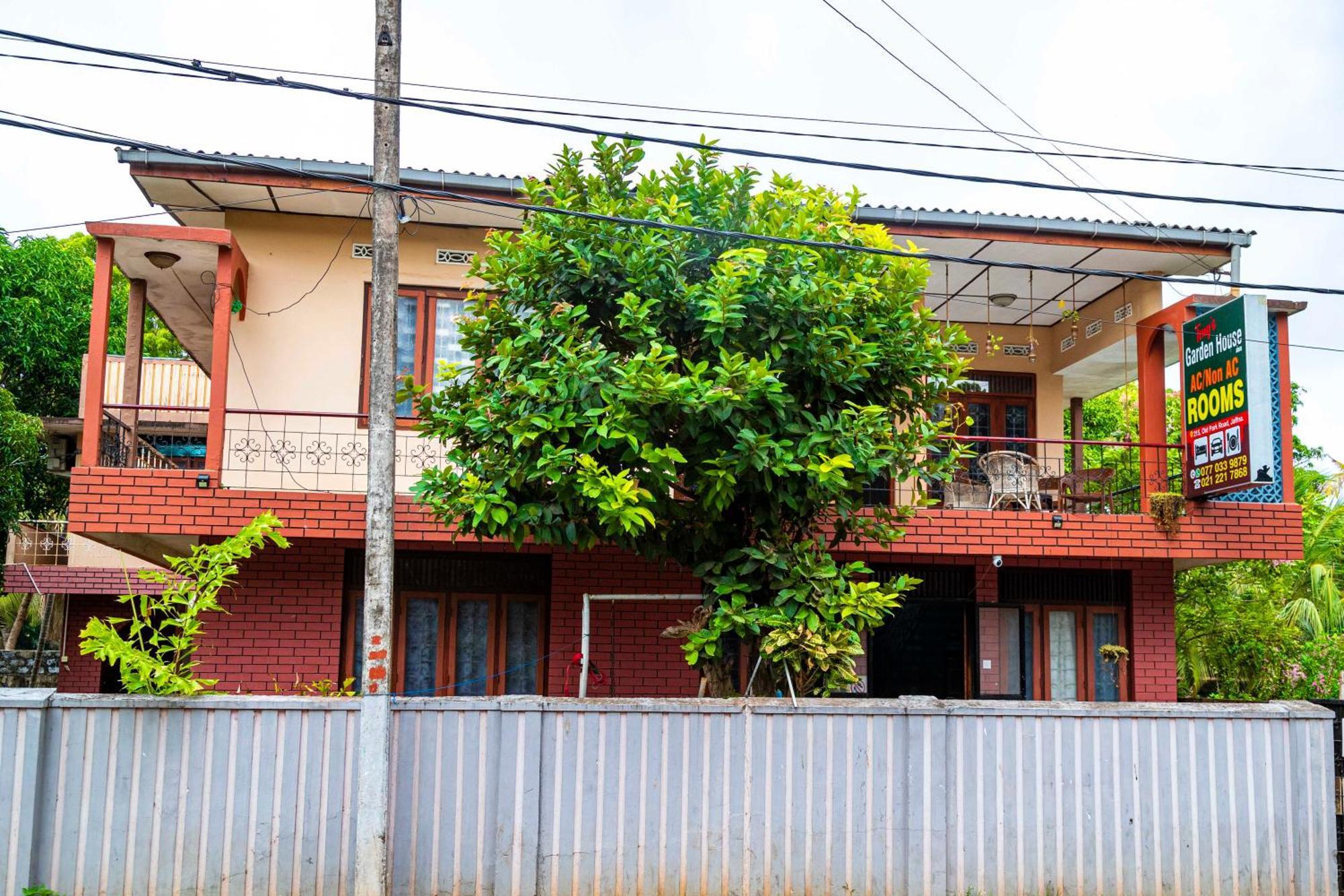 Tony'S Garden House Back Packers Inn 贾夫纳 外观 照片